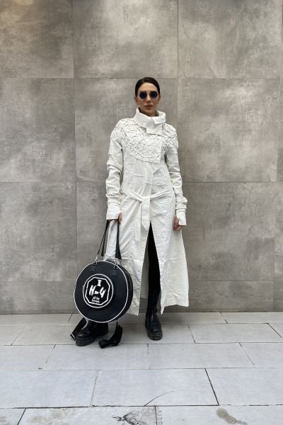 İşlemeli Tasarım Mumlama Trençkot