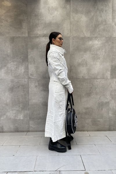 İşlemeli Tasarım Mumlama Trençkot