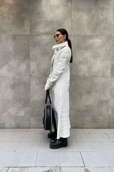 İşlemeli Tasarım Mumlama Trençkot