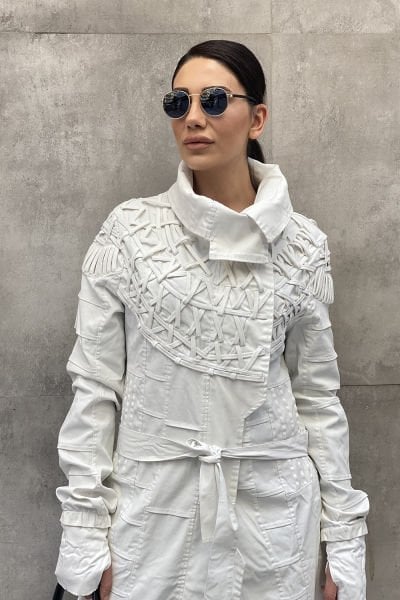 İşlemeli Tasarım Mumlama Trençkot