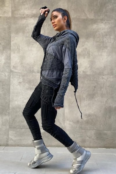 Kesik Tasarım Pis Dikişli Oversize Sweatshirt