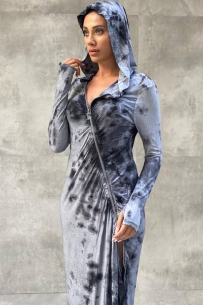 Tasarım Kumaş Kapüşonlu Elbise