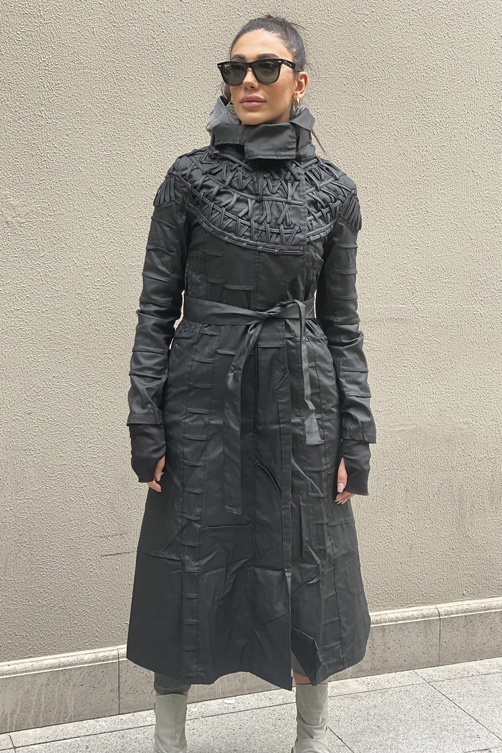 İşlemeli Tasarım Mumlama Trençkot