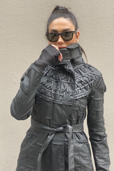 İşlemeli Tasarım Mumlama Trençkot