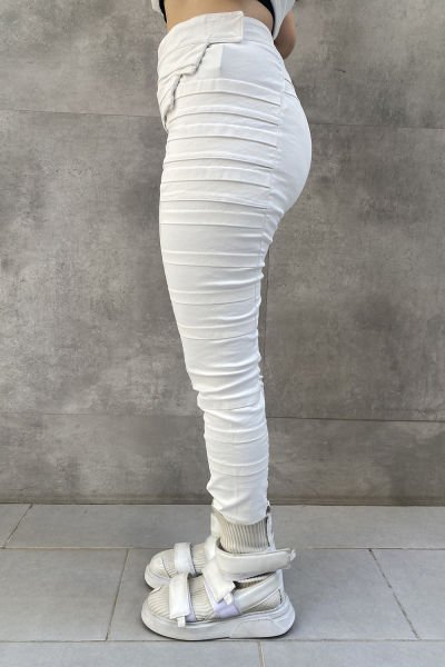 Geniş Nevürlü Kemerli Tasarım Pantolon