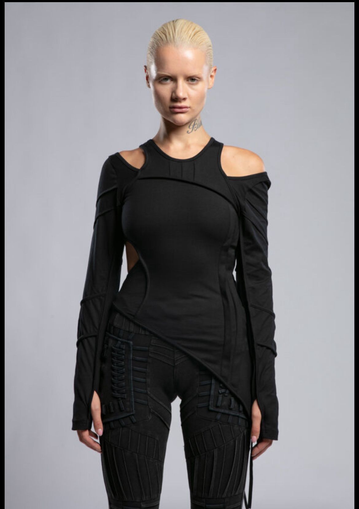 Katlı Kumaş Tasarım Asimetrik Bluz Siyah