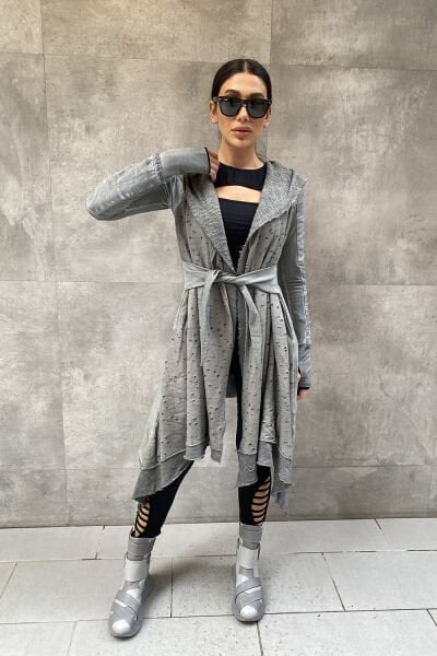 Delikli Tasarım Bel Kemerli Hırka