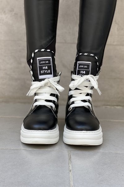 Dikişli Taban Bağcıklı Deri Bot