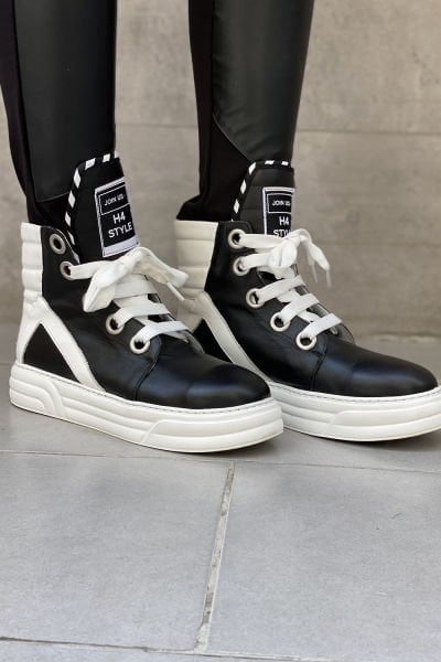 Dikişli Taban Bağcıklı Deri Bot