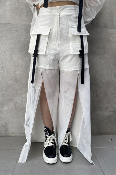 File Yırtmaç Tasarımlı Oversize Kemerli Pantolon