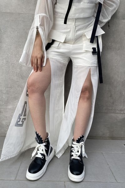 File Yırtmaç Tasarımlı Oversize Kemerli Pantolon