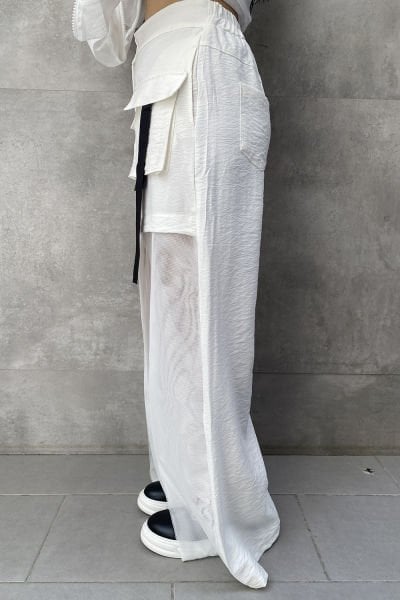 File Yırtmaç Tasarımlı Oversize Kemerli Pantolon