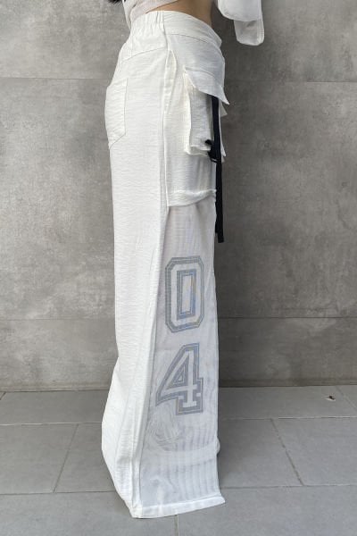 File Yırtmaç Tasarımlı Oversize Kemerli Pantolon