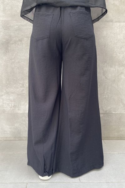 File Yırtmaç Tasarımlı Oversize Kemerli Pantolon