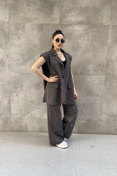 Tasarım Oversize Aksesuarlı Kareli Pantolon