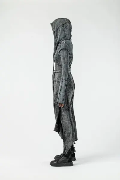 Asimetrik Yırtmaçlı Oversize Tasarım Hırka