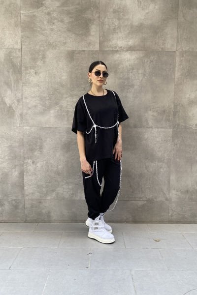 Şerit Aksesuarlı Tasarım Oversize Pantolon